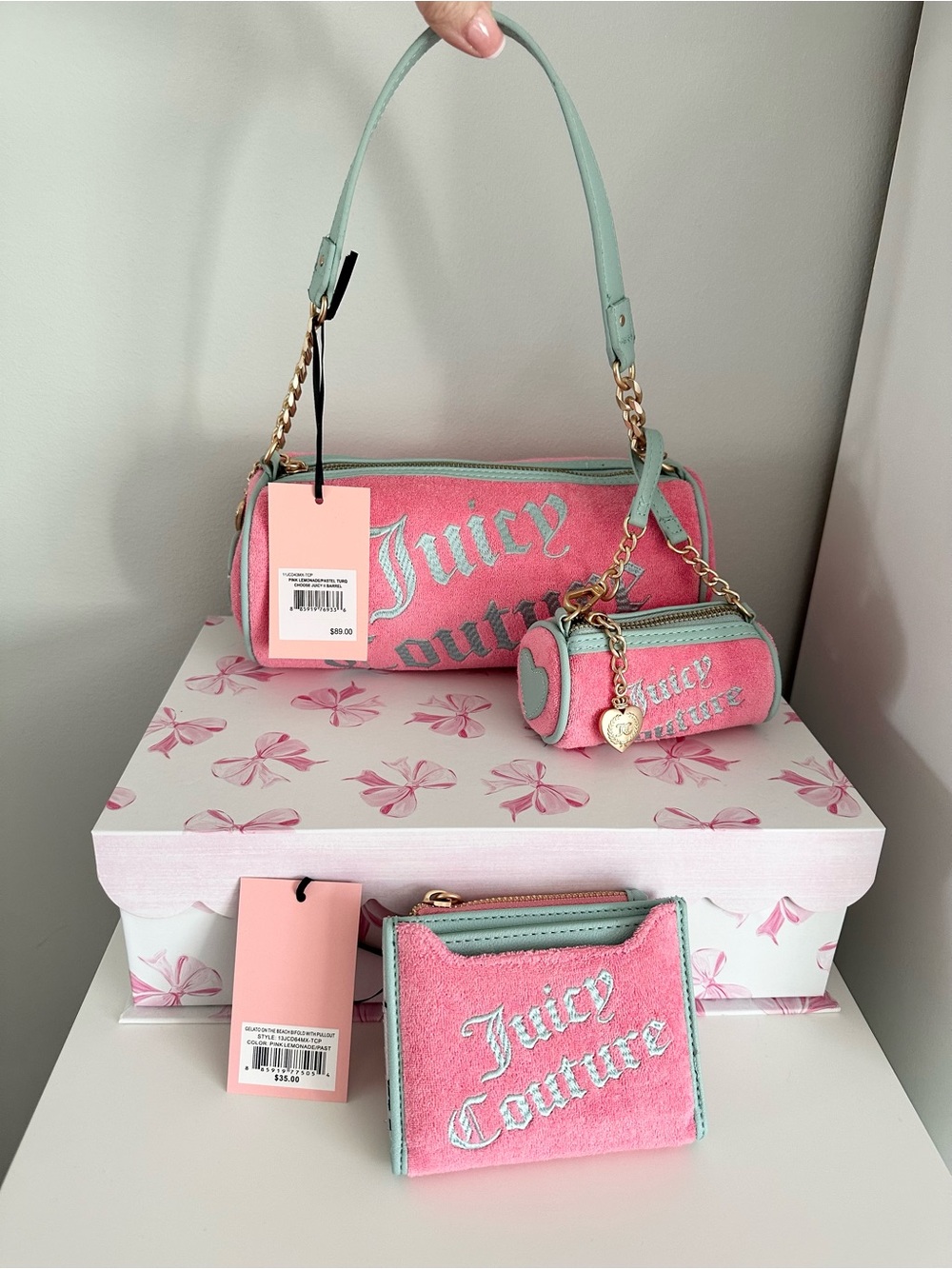JUICY COUTURE  TERRYCLOTH BARREL BAG SET WITH WALLET/CARD HOLDER